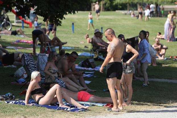 Karlovac: Otvorena sezona kupanja na Foginovom kupalistu