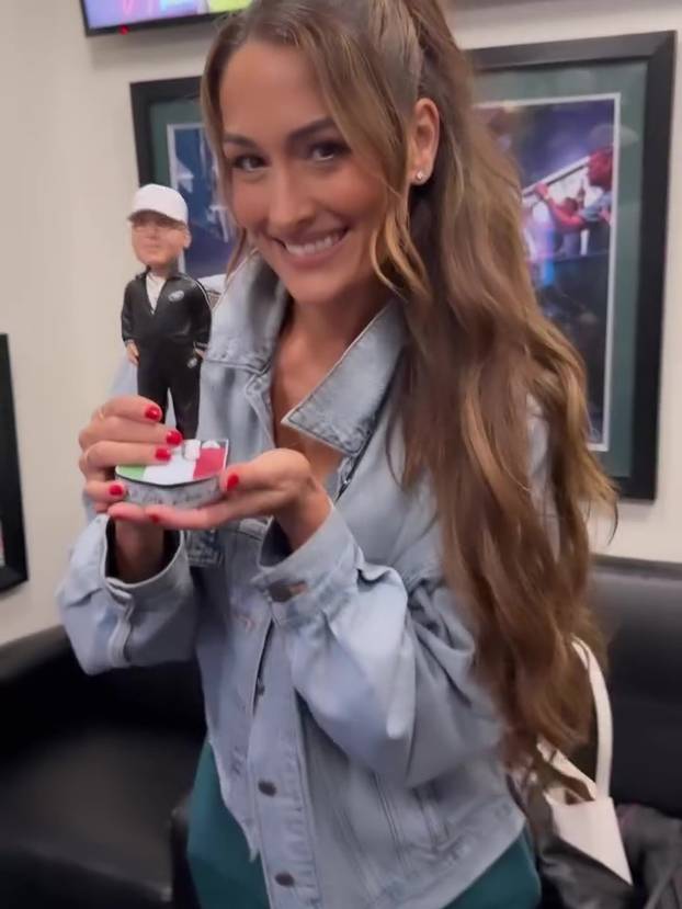 FOTO Može joj biti sin! Kečerica (42) zavela 20 godina mlađeg: 'Dugo me nitko nije ni taknuo'