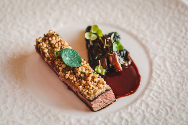 FOTO Zavirite u raskošni ljetni jelovnik restorana u Esplanadi