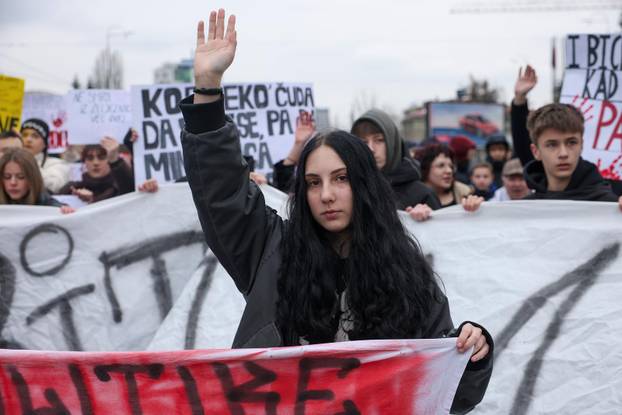 Nastavljen sedmi po redu protesti građana u Sarajevu zbog tragične tramvajske nesreće