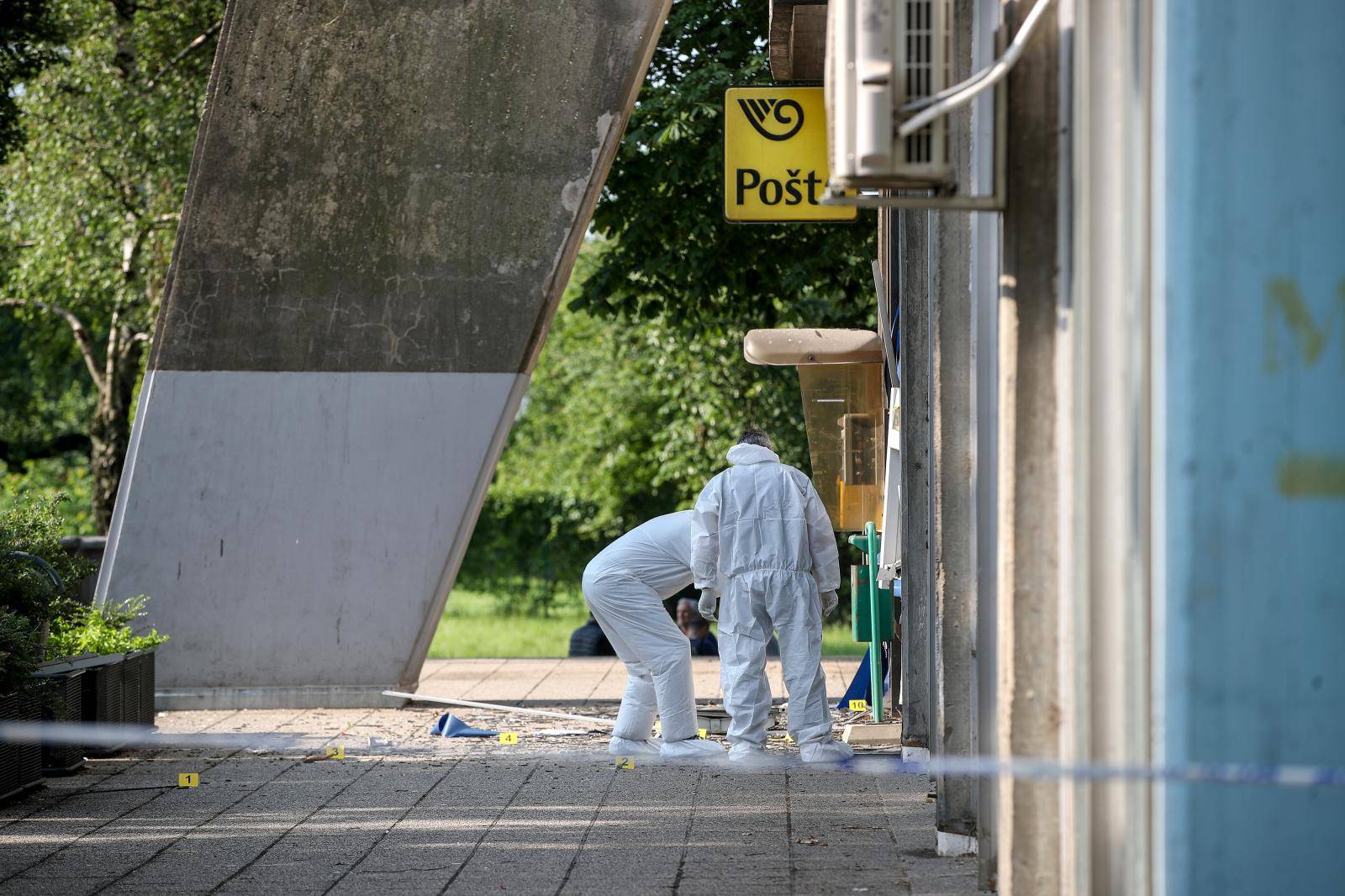 Snažan prasak probudio Siget: 'Dimilo se i popucala su stakla'