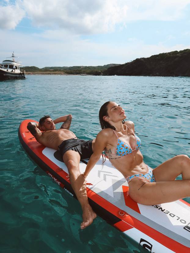 FOTO Kapetan Reala zabio prvi hat-trick u karijeri, a ona mu je najveći kritičar. Čekaju i dijete