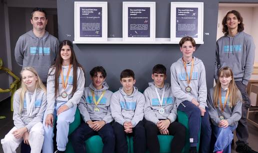 Rekordan uspjeh: Rije&ccaron;ki u&ccaron;enici  na dr&zcaron;avnom natjecanju iz informatike uzeli osam medalja