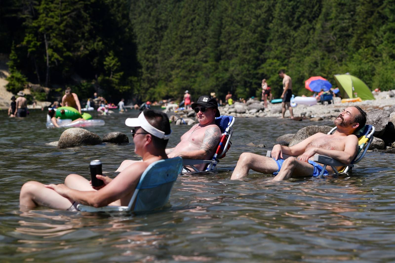 Heatwave hits the Canadian west coast