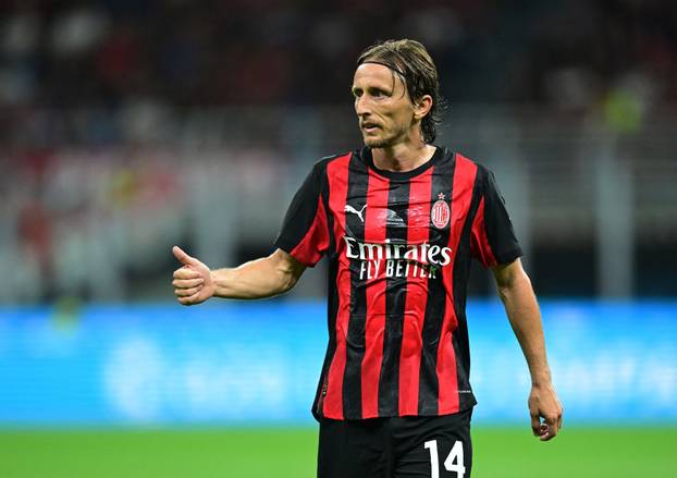 Serie A - AC Milan v Cremonese