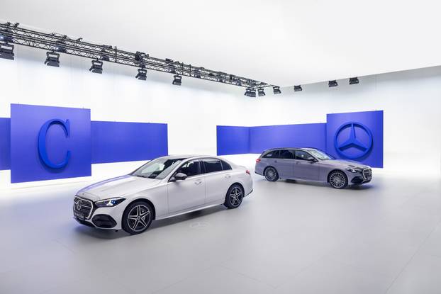Vertraute Stärke auf einem neuen Niveau: Die neue Mercedes-Benz C Klasse bleibt sich treu – und wächst über sich hinausThe new Mercedes-Benz C-Class: Refined strength. Trusted continuity.