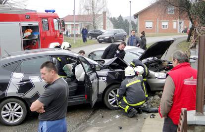 Slatina: Dvoje vozača s teškim ozljedama završilo u bolnici 