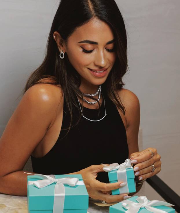 FOTO Ona stoji iza carstva Lea Messija. Zajedno su od srednje