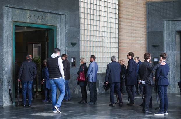 Zagreb: Posljednji ispraćaj glumca Željka Vumirice