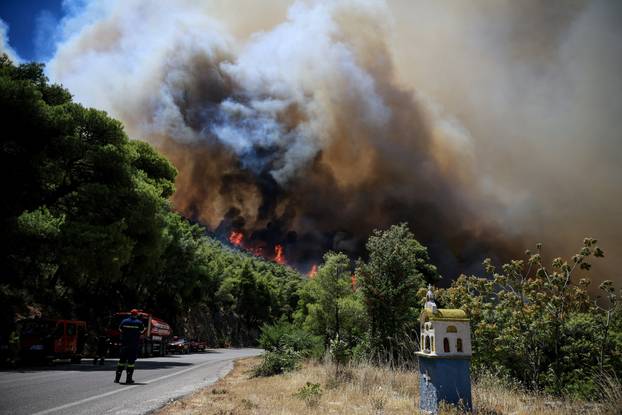Wildfire in Krio Pigadi