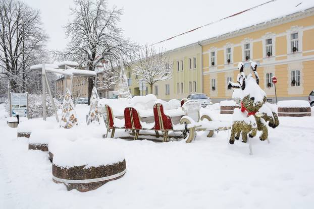 Snijeg je prekrio Sisak 