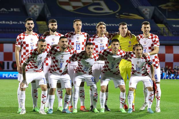 Početna postava hrvatske nogometne reprezentacije na utakmici protiv Danske