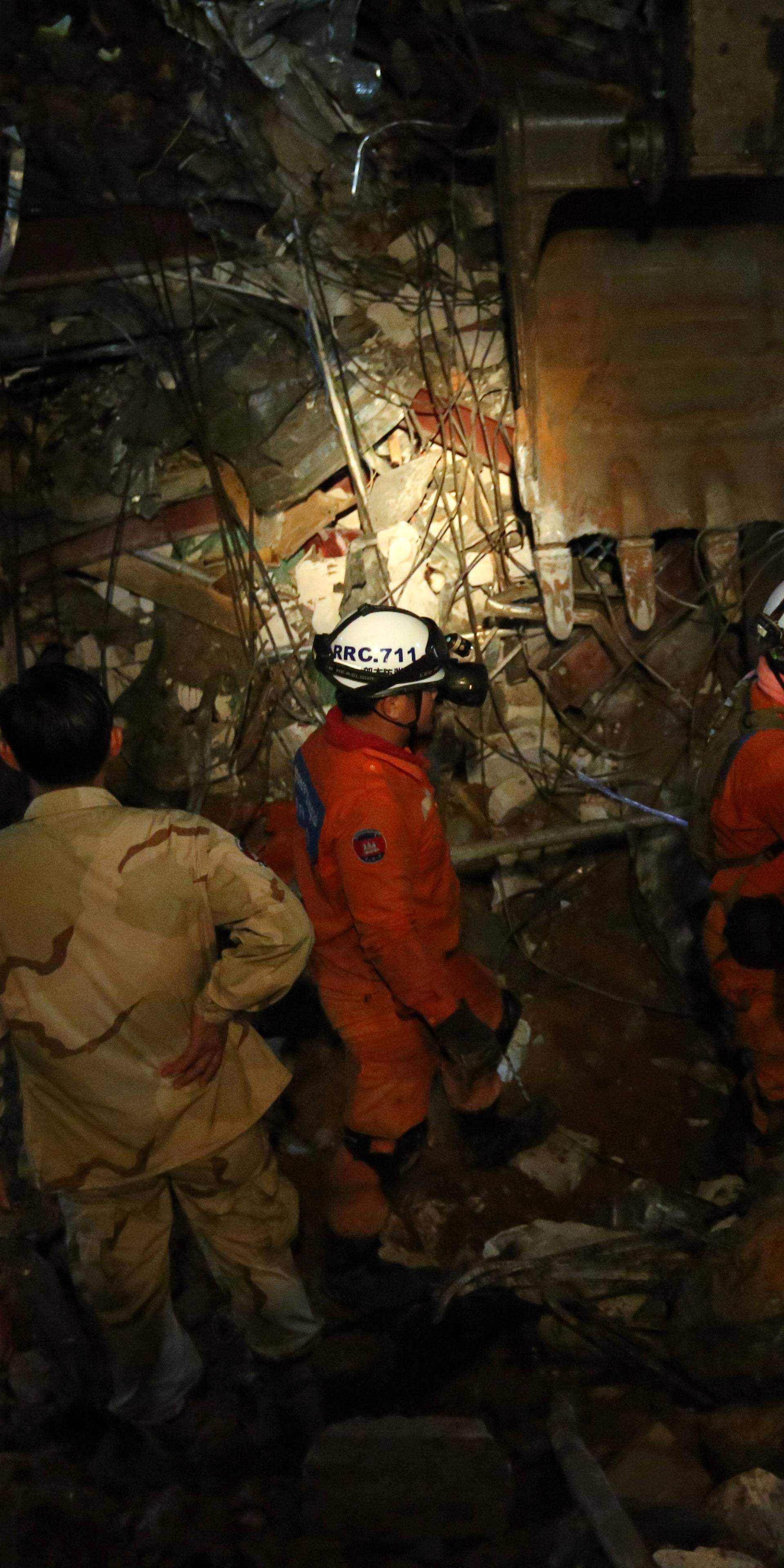 Kambodža: U ruševinama zgrade našli dvojicu preživjelih