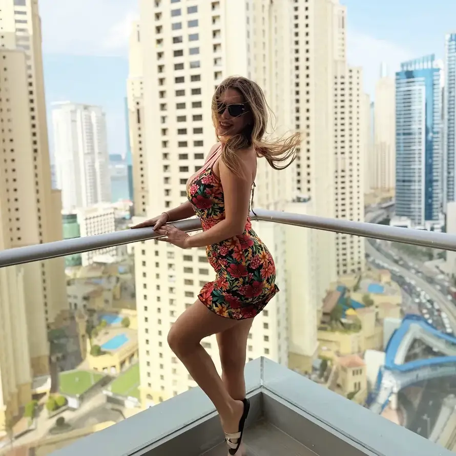 Pec, pec! Nives Celzijus vrućim plesom u bikiniju užarila Dubai: 'Ovaj grad mi je pomutio um!'