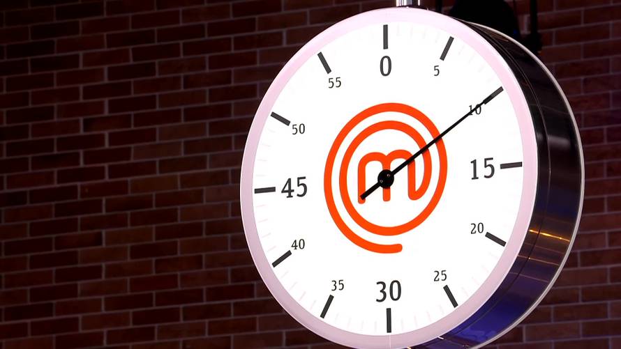 Večeras u Masterchefu: Dvije kutije, devetero natjecatelja i jedan misteriozni izazov...