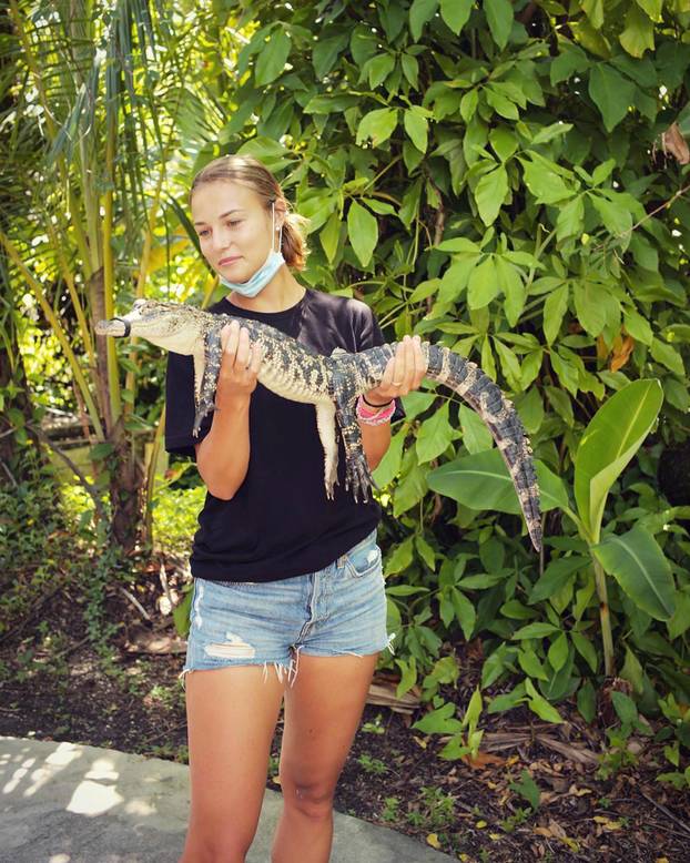 FOTO Teniska zvijezda uhodi poznatu Ruskinju! 'Stalno se javlja i zove me na spoj...'