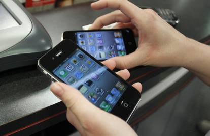 Vlasnici iPhonea izgledaju kao da su bogati, ali najčešće nisu