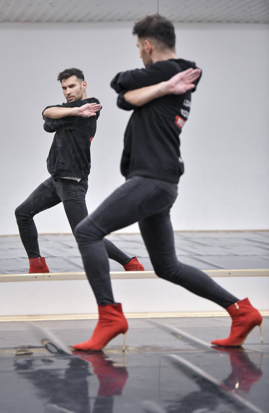 Preživio je kliničku smrt i imao 16 prijeloma, ali samo godinu kasnije naš plesač se vratio