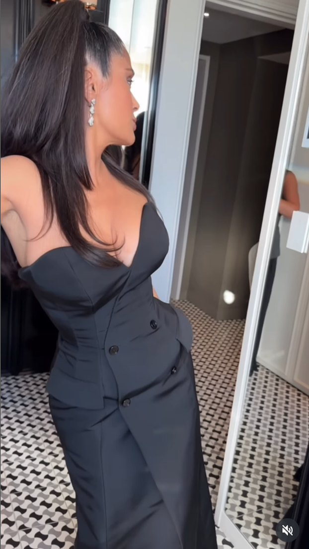 Georgina i Lauren busale se dekolteima, vidjela ih Salma pa im pokazala gdje im je mjesto