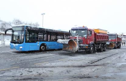 Zbog vremenskih uvjeta linije autobusa 142 i 150 u prekidu 