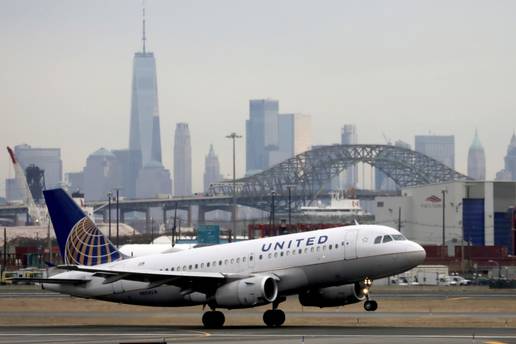 United Airlines otpušta 600 radnika koji se ne žele cijepiti