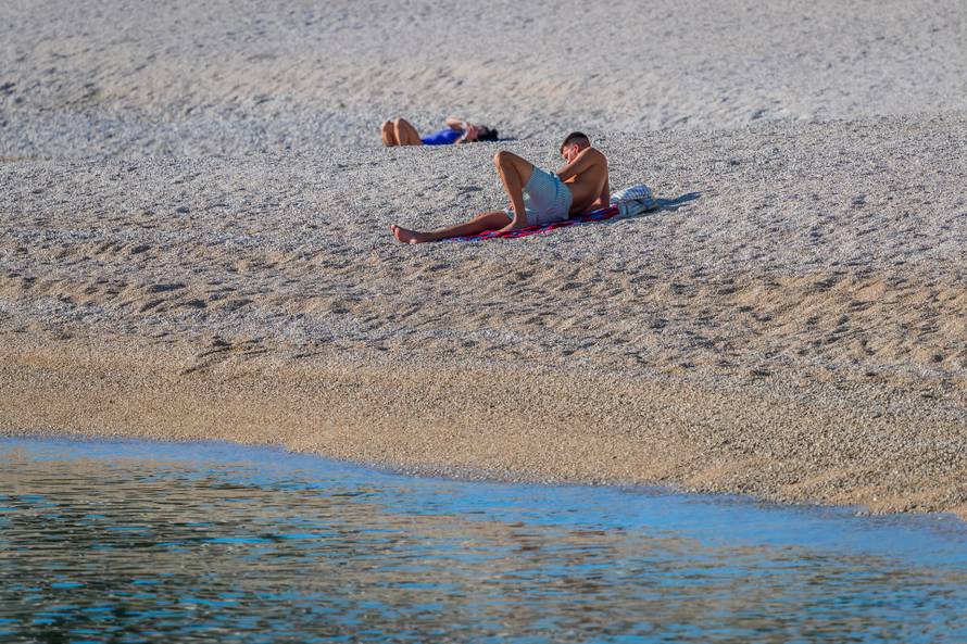 Split: Sunčano jesensko poslijepodne na Žnjanu