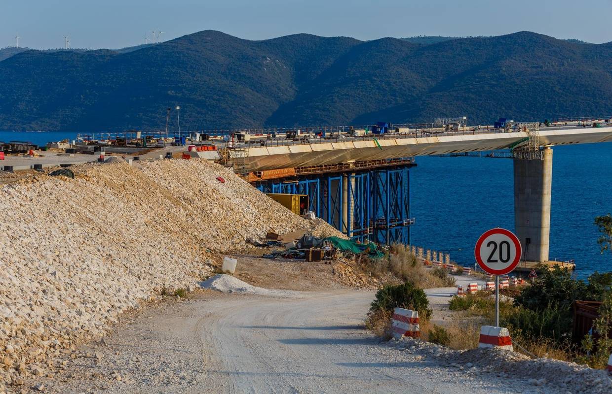 Probijen je posljednji tunel koji vodi prema Pelješkom mostu