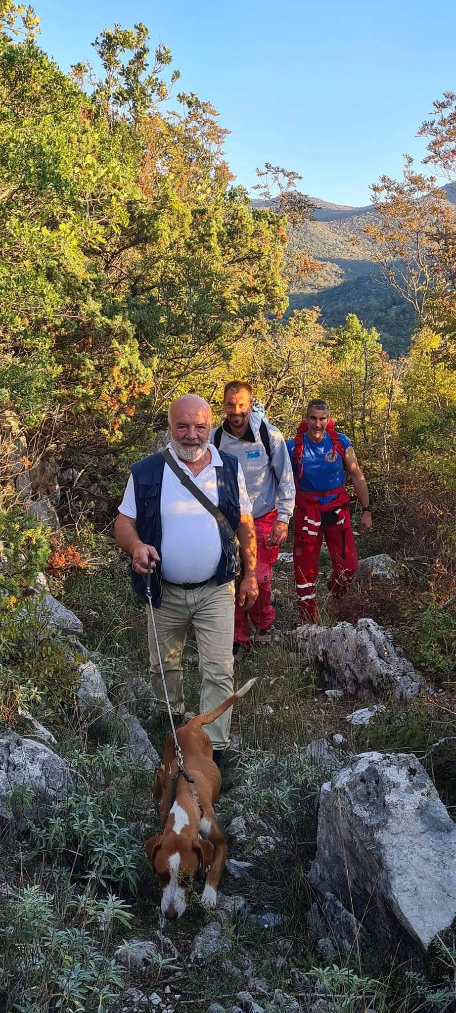 Makarski HGSS spasio kujicu:  'Izgubila se u lovu, na dnu jame je provela skoro mjesec dana'