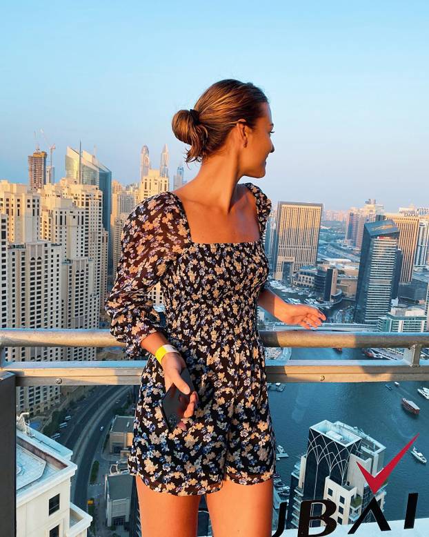 FOTO Teniska zvijezda uhodi poznatu Ruskinju! 'Stalno se javlja i zove me na spoj...'