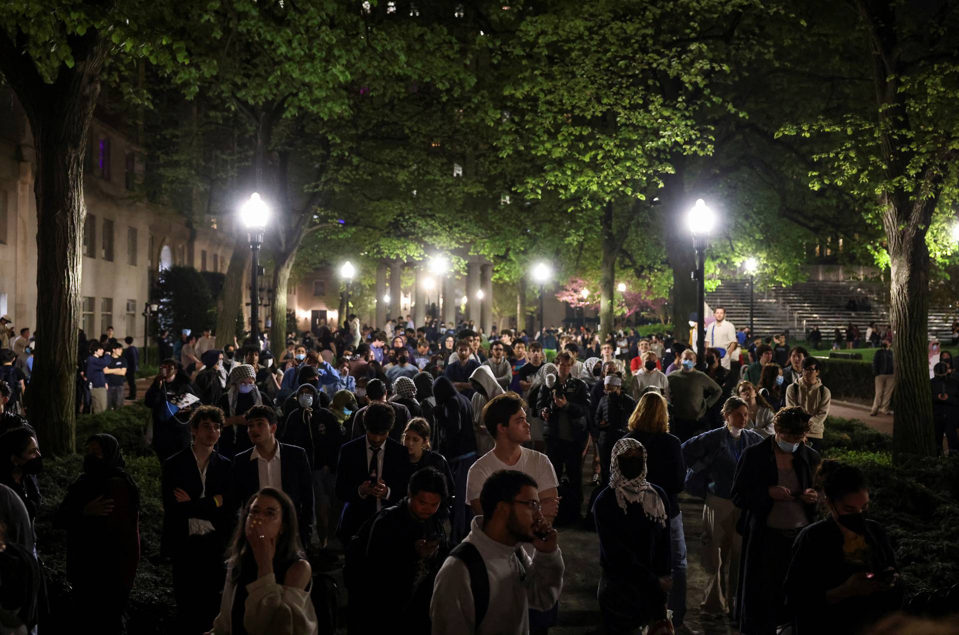 Protests continue on Columbia University campus in support of Palestinians