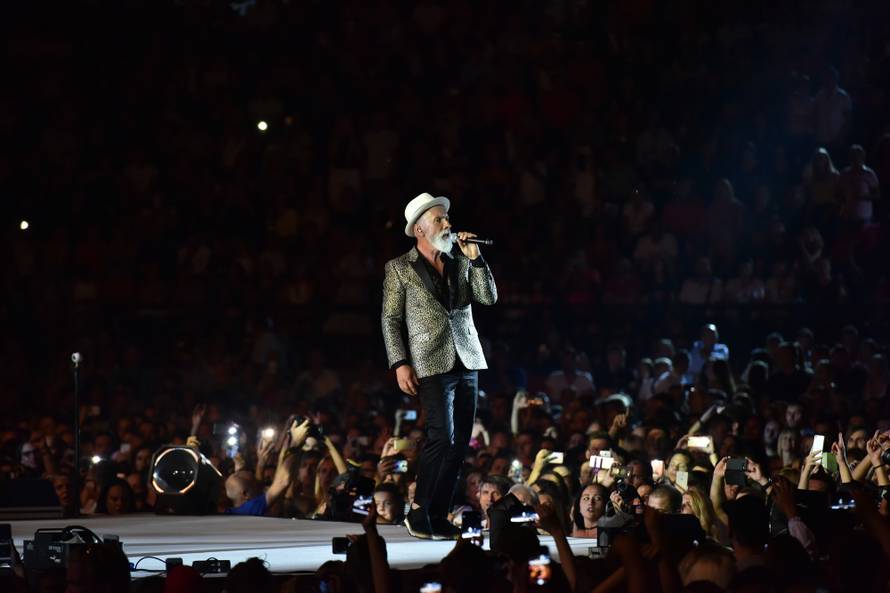 Dino Merlin suprugu je oteo od roditelja pa živio u siromaštvu