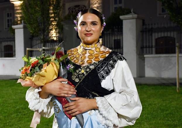 FOTO Ljepotice u nošnjama: Angela Butorac osvojila laskavu titulu 'najgizdavije Šokice'