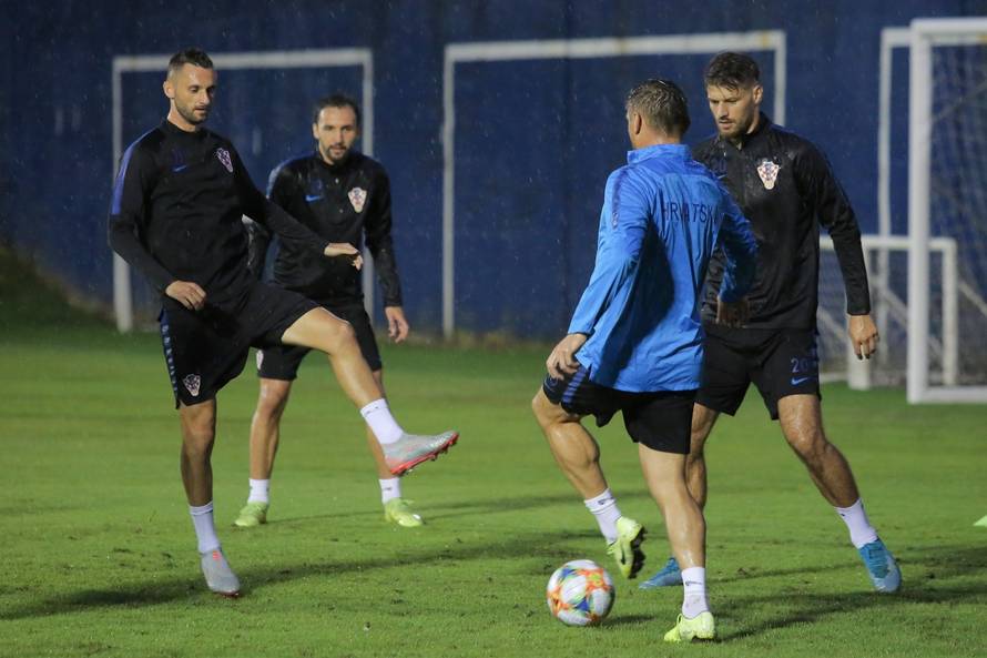Zagreb: Reprezentativci odradili trening uoÄi utakmica protiv SlovaÄke i AzerbajdÅ¾ana