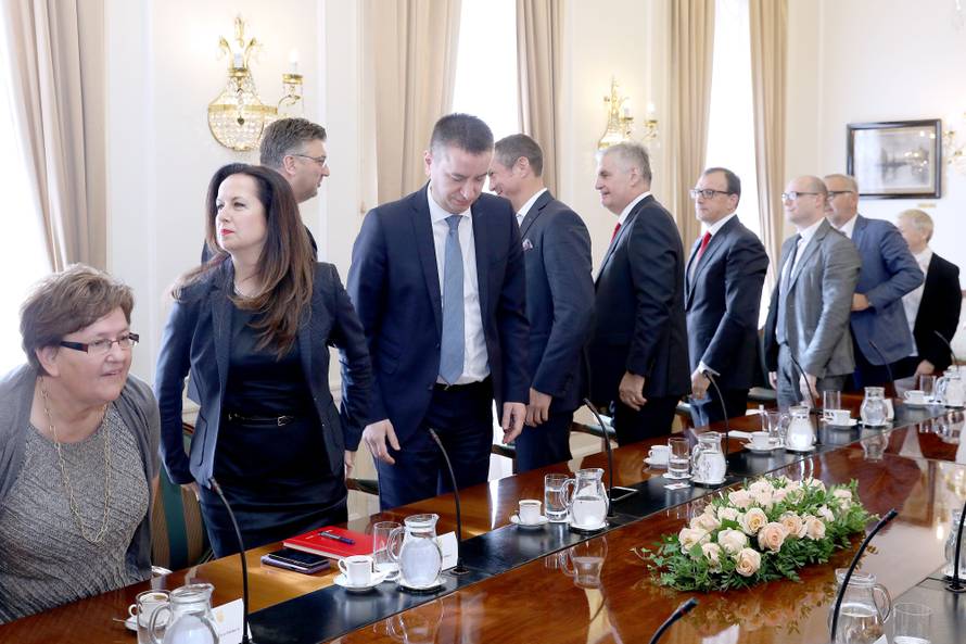 Izglasali nagodbu za Agrokor;  Plenković: Postignuti su ciljevi