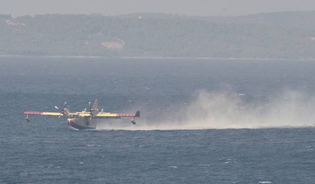 Veliki požar iznad Krila Jesenice