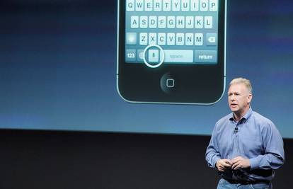 Više od milijun ljudi naručilo je novi iPhone 4S u jednom danu