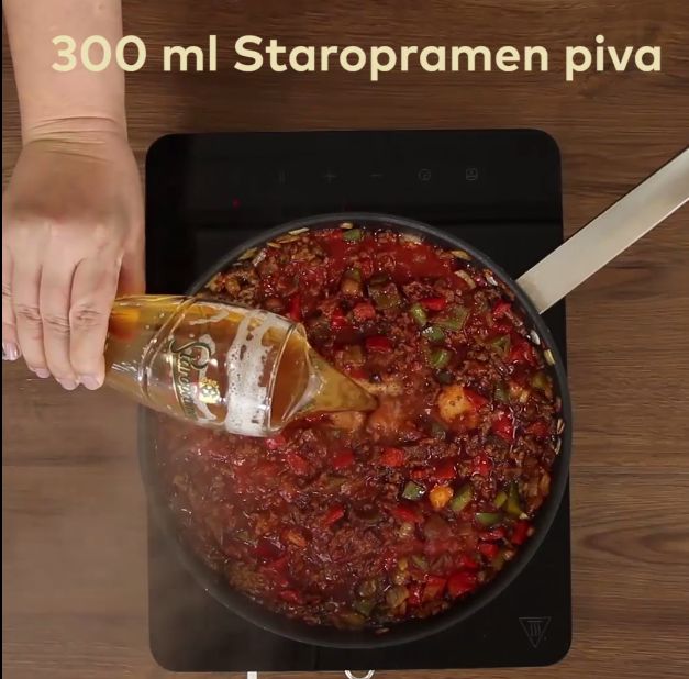 Chili con carne s tamnom čokoladom i pivom