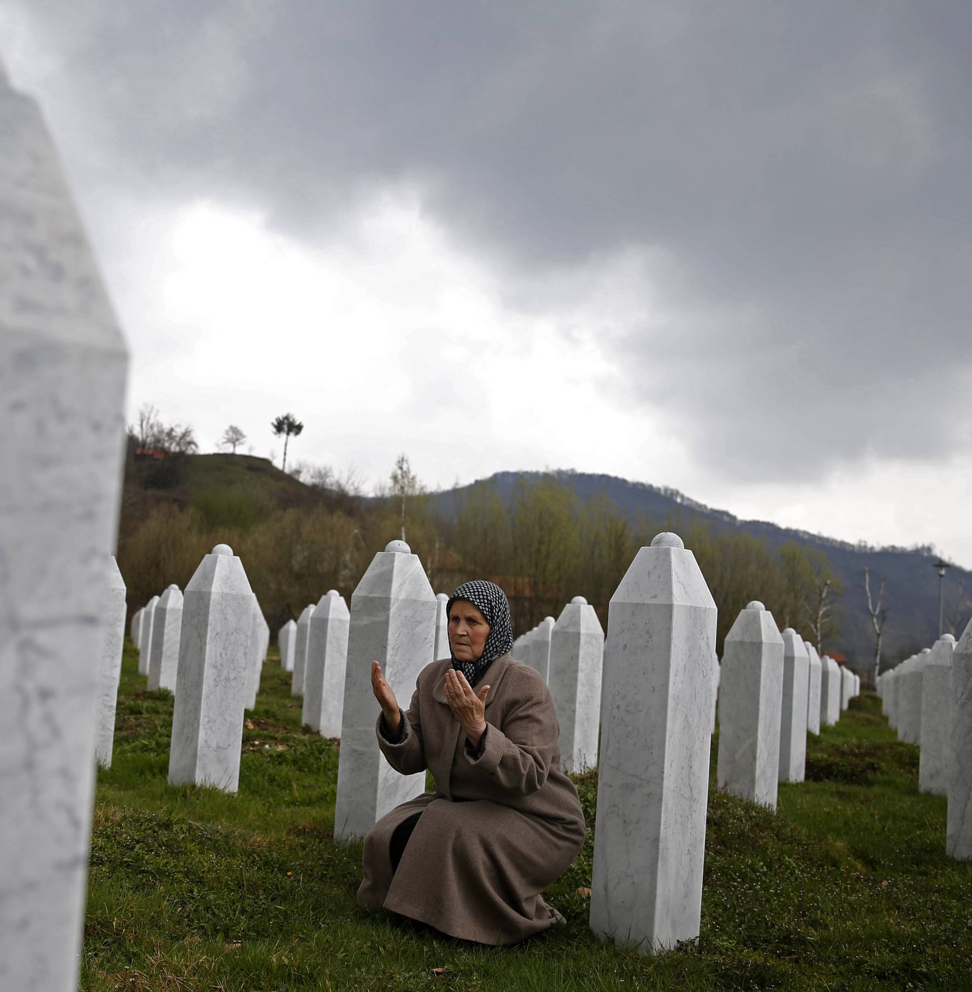 Kriv po 10 točaka: Karadžić osuđen na 40 godina zatvora