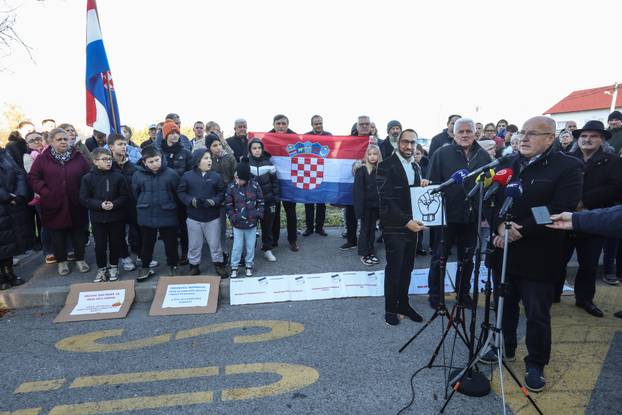 Zagreb: U organizaciji roditelja učenika osnovne škole Donji Dragonožec održan 3. bojkot nastave