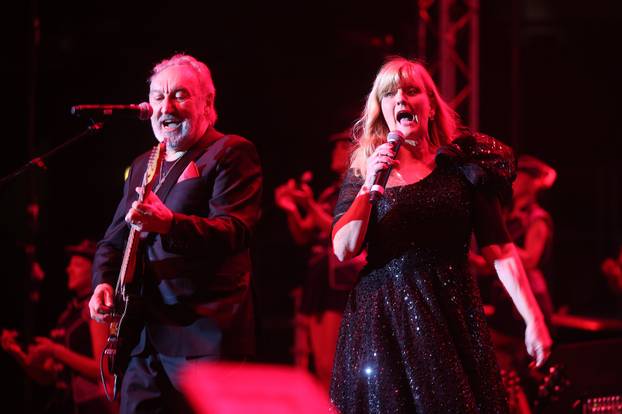 Zagreb: Održan je koncert Sanja, Marinko i Zec - 55 godina grupe Novi fosili