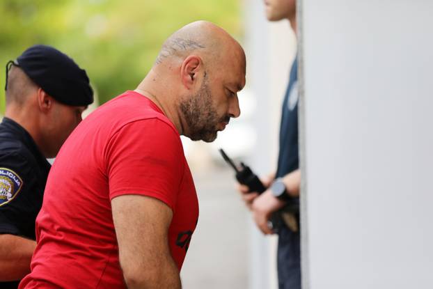 Pula: Na pulski Županijski sud privedena trojica osumnjičena za napad na mladog Slovenca u Poreču