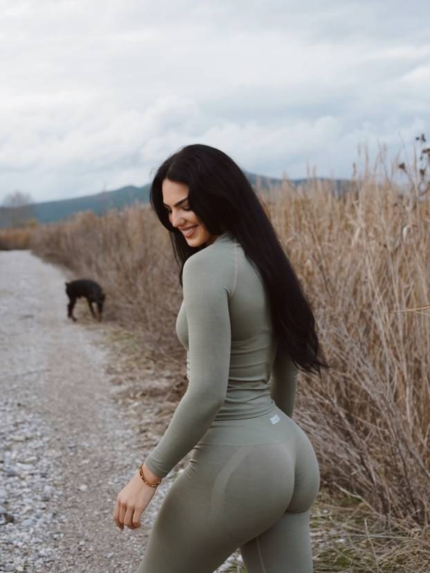 FOTO Vatrena crnka Anamaria zapalila mreže: Pogledajte njezinu besprijekornu figuru