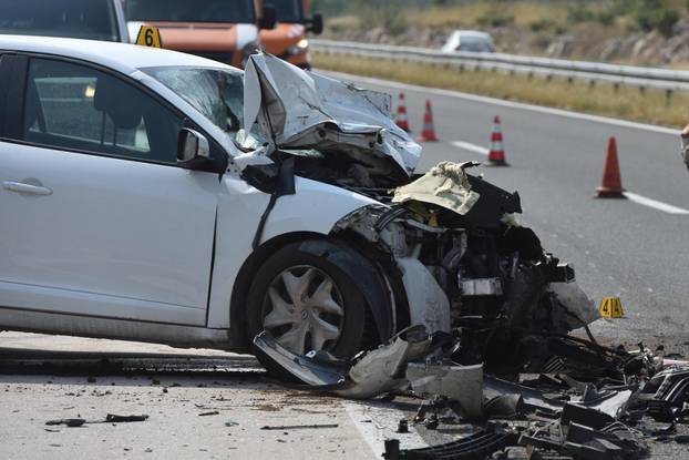 Vrpolje: Jedna osoba ozlijeÄena u prometnoj nesreÄi na autocesti A1