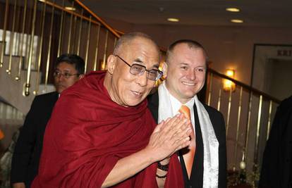 Pahor i Tuerk neće primiti Dalaj Lamu, boje se Kineza