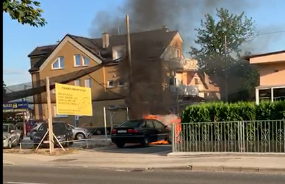 Zapalio se parkirani automobil u Zagrebu: 'Iznijeli su čovjeka iz auta'