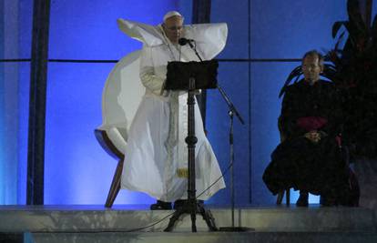 Papu Franju je na Copacabani dočekalo oko milijun vjernika