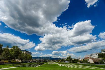 VIDEO Prizor koji fascinira: Evo kako izgleda timelapse oblaka koji prolaze iznad Zagreba