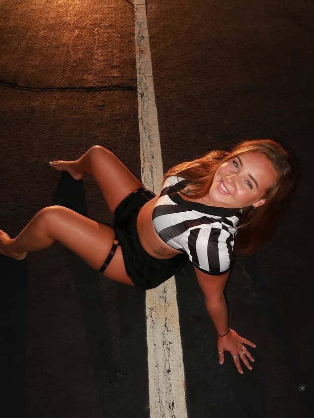 FOTO Poze koje izluđuju fanove: Svojom fleksibilnošću mjesečno zarađuje i do 130.000 eura