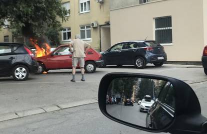 Planuo auto u Varaždinu, vozač je bespomoćno gledao požar...