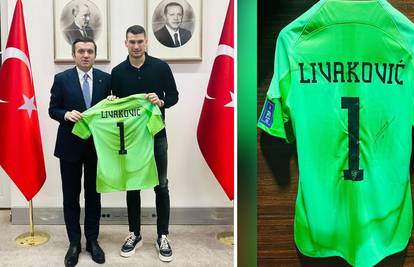 Čovjek velikog srca: Livaković Turskoj poklonio dres i rukavice s čuvene utakmice protiv Brazila